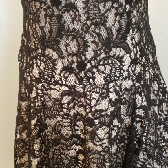 Elegant Black Party Dress - Picture 4 of 8